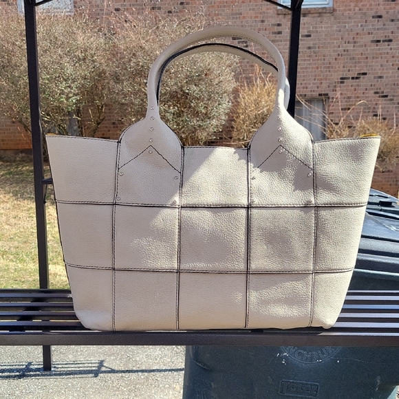 orYANY Yellow and Blue Geometric Shoulder Bag - Picture 14 of 16